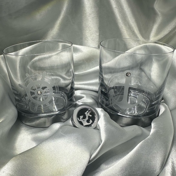 Nautical Whiskey Glasses Set–Anchor & Ship Wheel | Preciosa Crystal Barware Gift - Picture 4 of 16